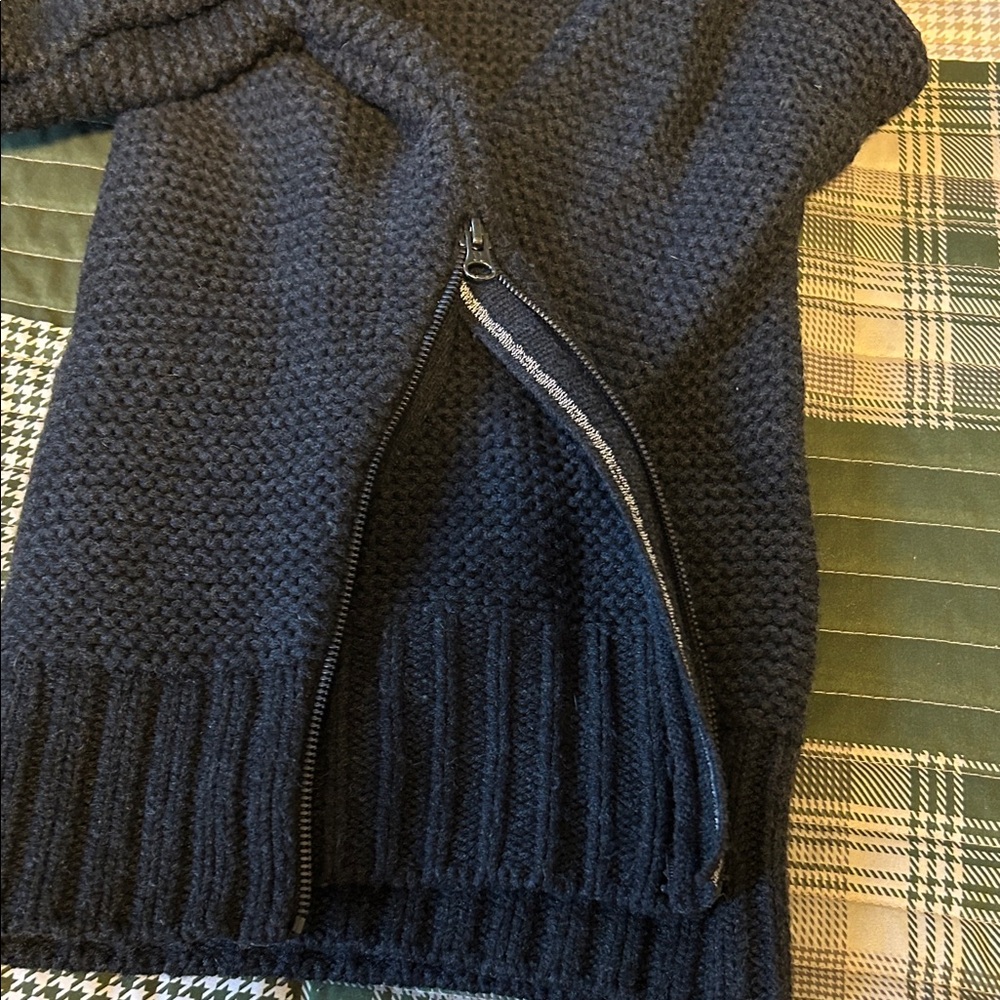 Lululemon Kurmasana Sweater - Picture 8 of 9